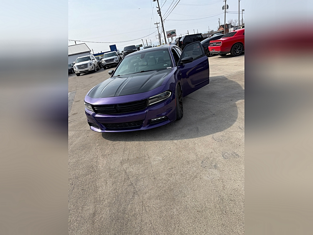 Why the 2015 Dodge Charger 4dr Sdn RT RWD Stands Out 🌟