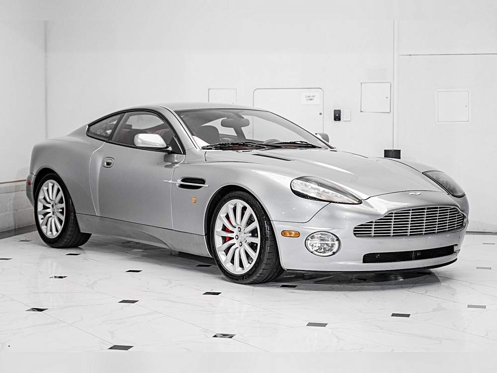 🚘 Take the Wheel of Possibility: 2002 Aston Martin Vanquish 2dr Cpe