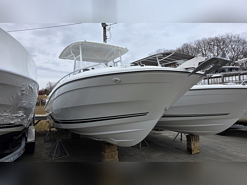 🚤 3 Ways to Make Waves: Jeanneau Power Boat Showdown at Louis Marine