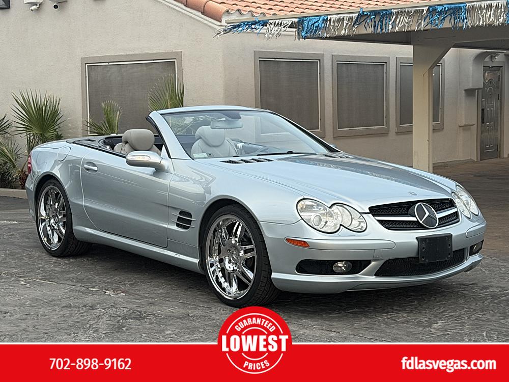 Experience Ultimate Luxury with the 2006 Mercedes-Benz SL-Class 2dr Roadster 5.0L 🚗