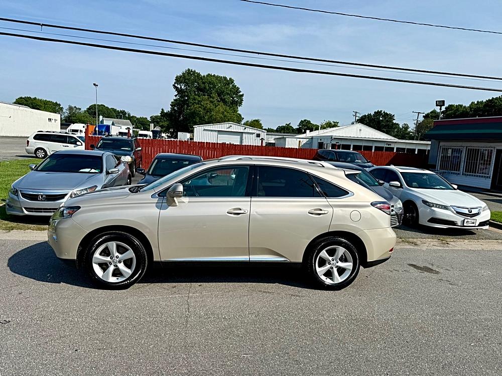 🚗 3 Ways to Drive Better: The LEXUS RX, ES, and ES Showdown!