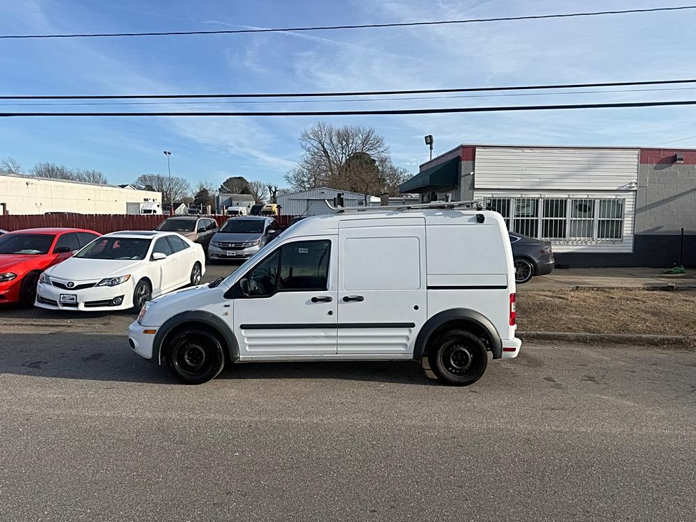 Discover the Versatile 2011 FORD TRANSIT CONNECT XLT 🚐