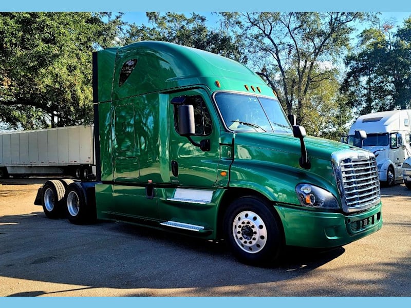 The Green Giant: 2018 Freightliner Evolution TR – Refined Power on Wheels