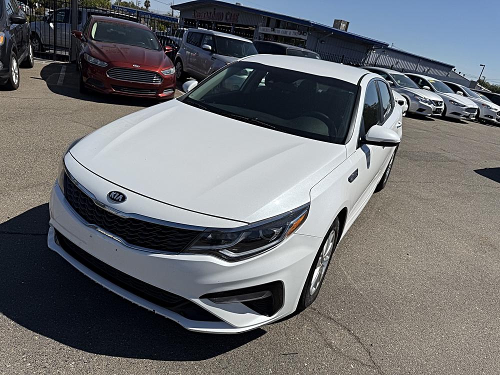 🚘 Take the Wheel of Possibility: 2019 Kia Optima LX Auto