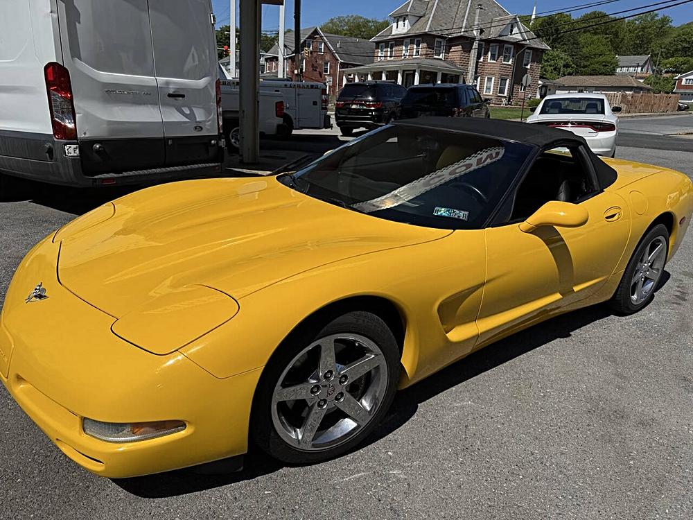Discover the Iconic 2003 Chevrolet Corvette Base 2dr Convertible