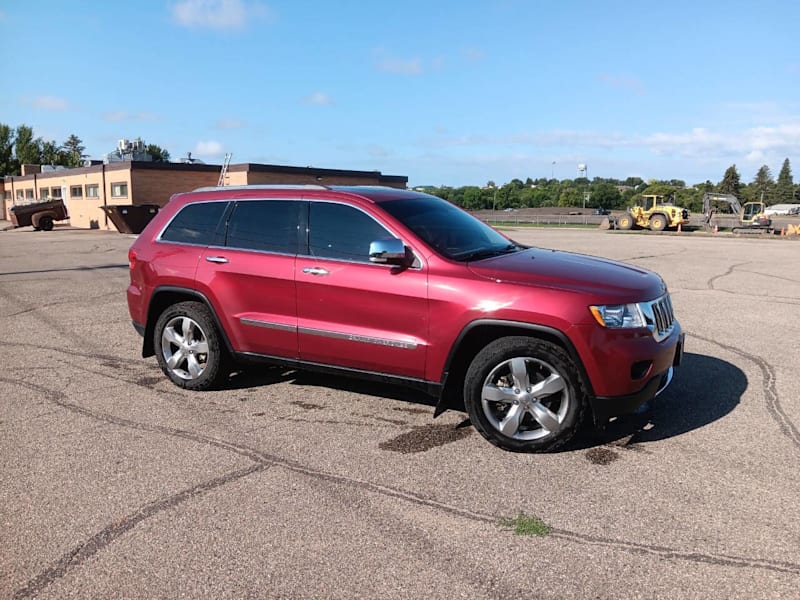 Overland Adventure Awaits: 2012 Jeep Grand Cherokee Overland 4×4