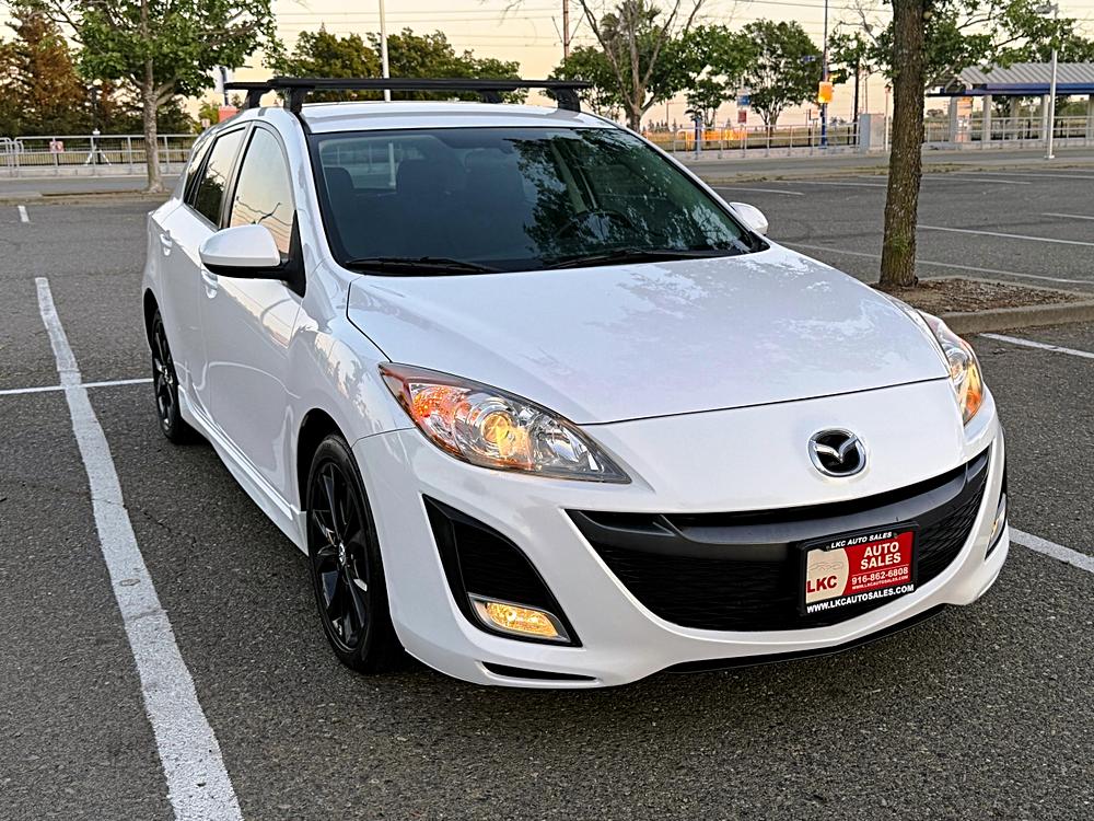 A Day With the 2011 Mazda Mazda3 Hatchback 5dr HB Auto s Sport
