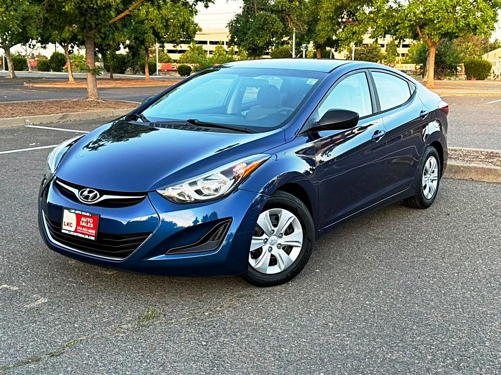 🚘 Take the Wheel of Possibility: 2016 Hyundai Elantra 4dr Sdn Auto SE (Alabama Plant)