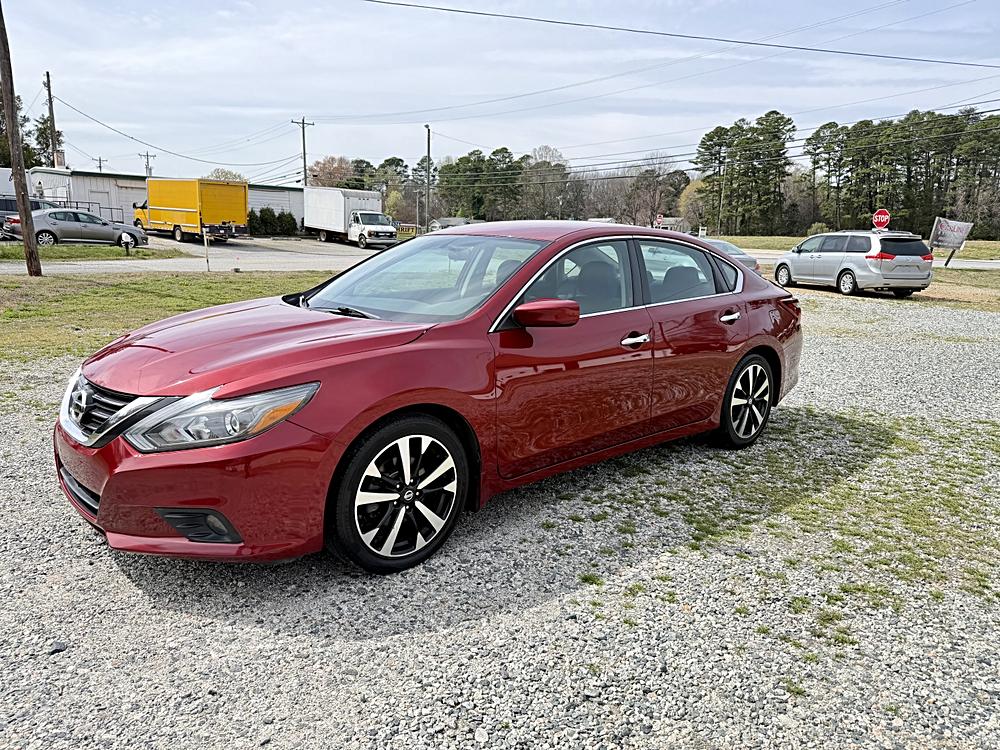 Why the 2018 Nissan Altima 2.5 SR Sedan Stands Out 🌟
