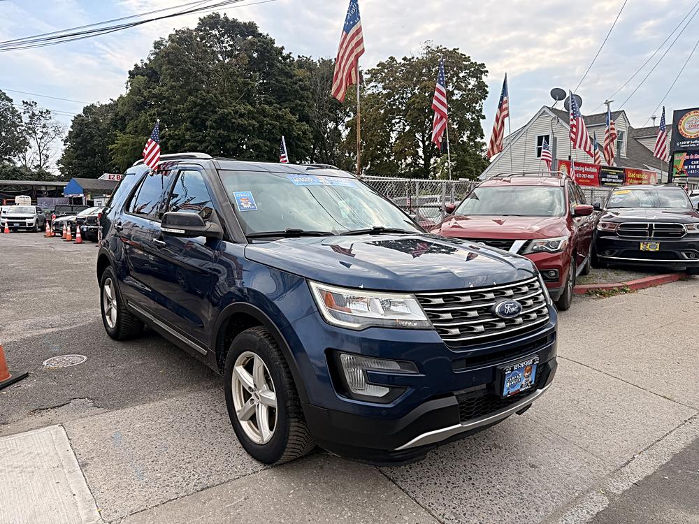 Why the 2017 Ford Explorer XLT 4WD Stands Out 🌟