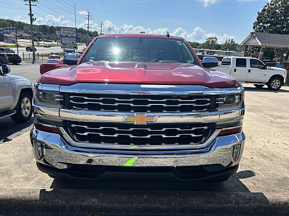 “Chevrolet Showdown: Silverado vs. Traverse vs. Corvette – Which One Is Right for You?”