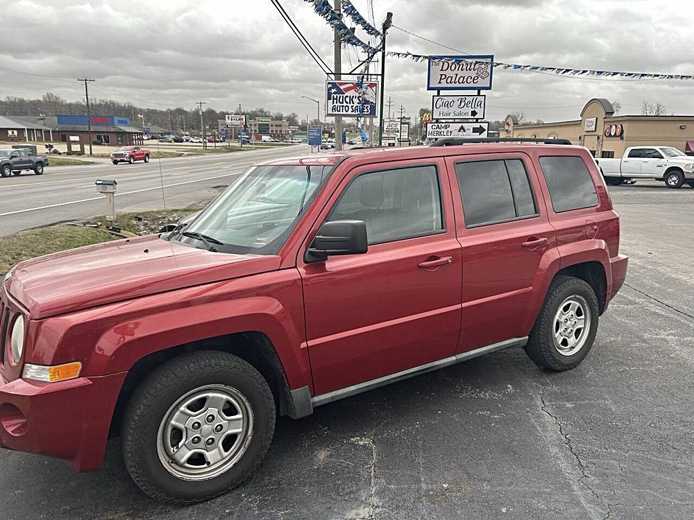 🚙 Why the 2010 Jeep Patriot Sport 4dr SUV Stands Out 🌟