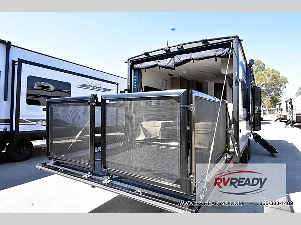 🚐 Unveiling the 2027 Cherokee Grey Wolf Black Label 22RRBL: A Perfect Adventure Companion 🌟
