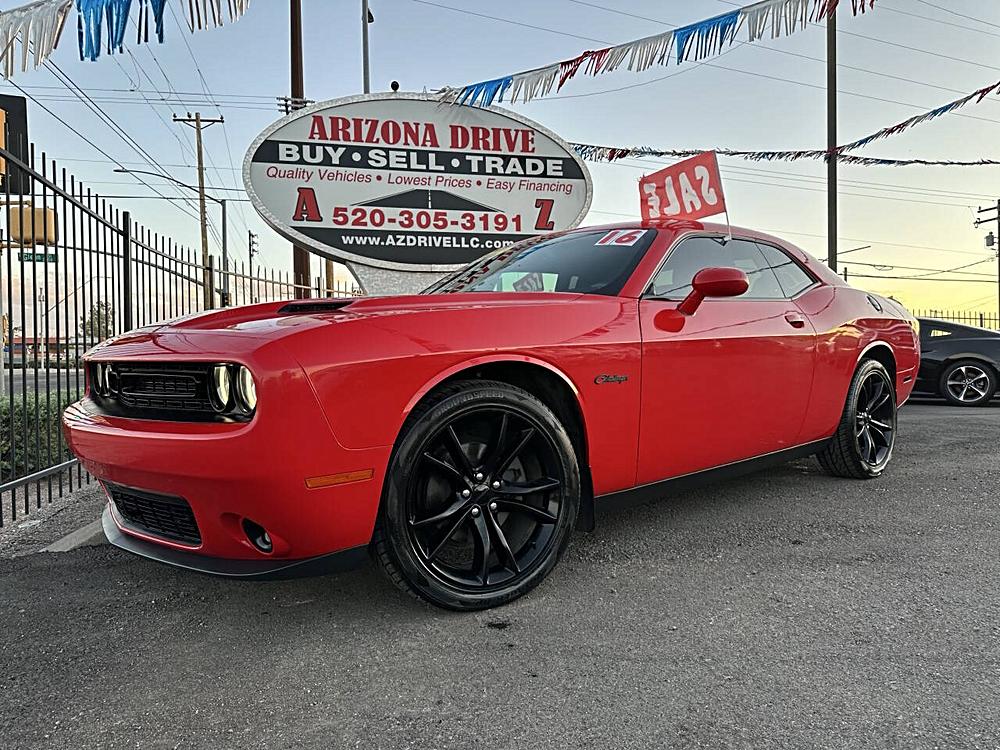Top 10 Reasons You’ll Love the 2016 Dodge Challenger SXT 2dr Coupe