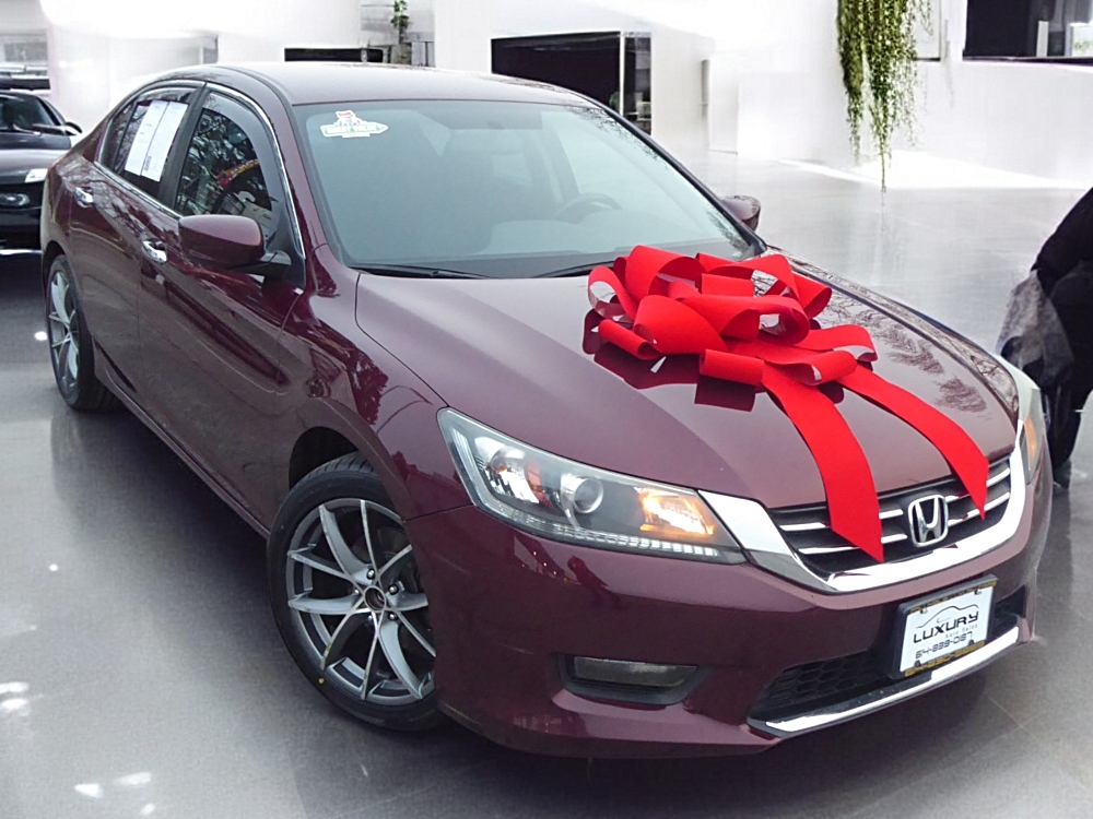 Your Ultimate Guide to Choosing Between Three Popular Honda Accord Models: 2008, 2015 & 2020