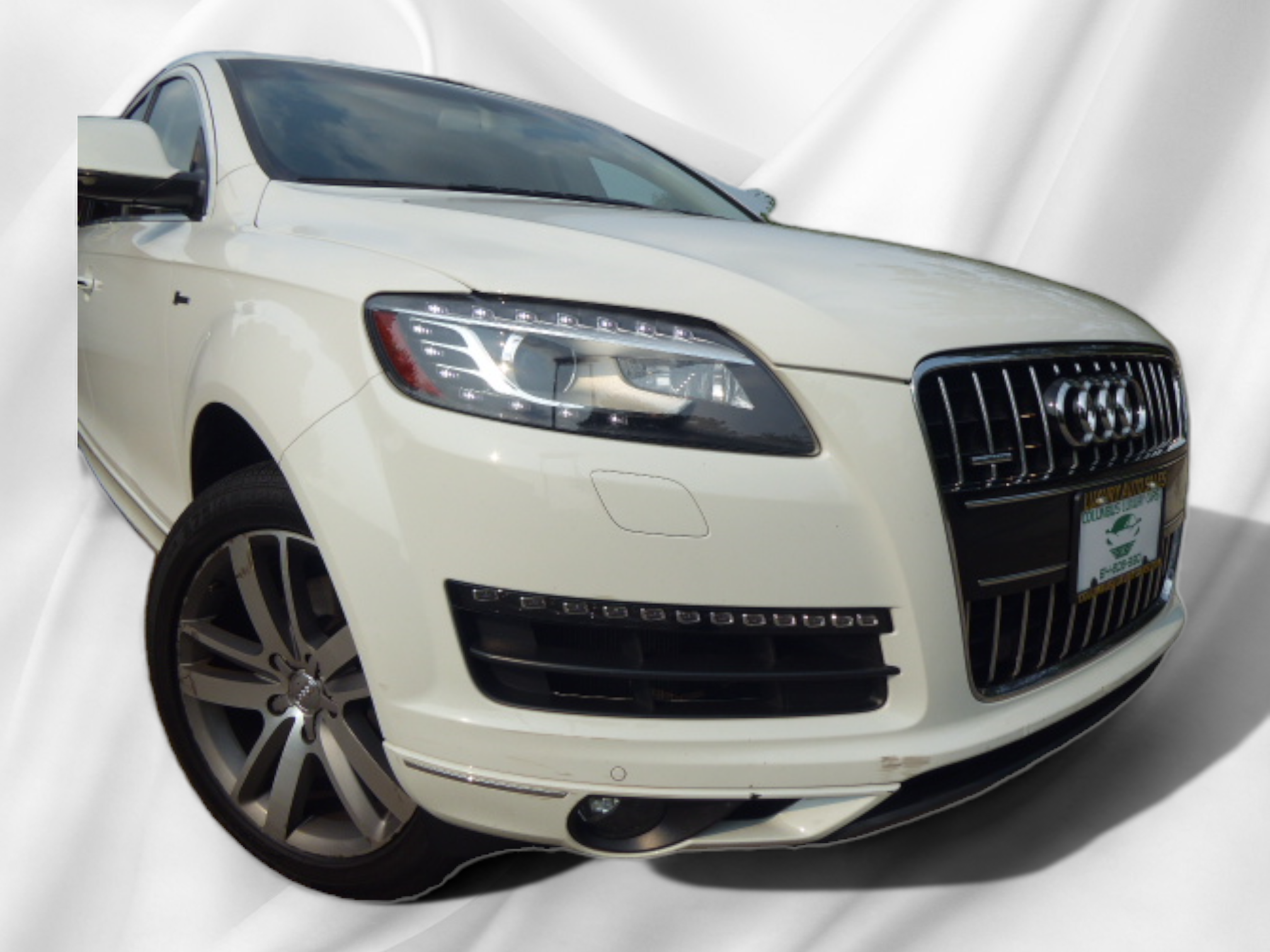 Experience Unrivaled Elegance: The Audi Q7 at Columbus Luxury Cars