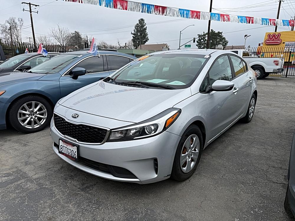 🚘 Take the Wheel of Possibility: 2017 KIA FORTE LX 🚘
