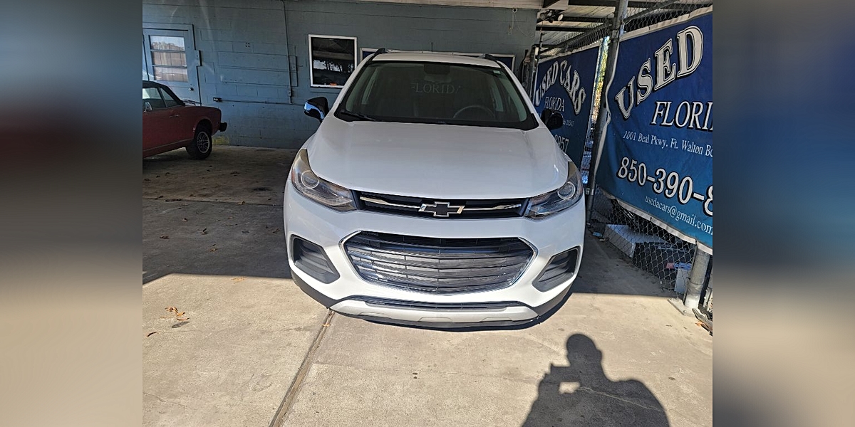 Chevrolet Showdown: A Comparison of Trax 1LT, Cruze Limited LT, and Equinox LT