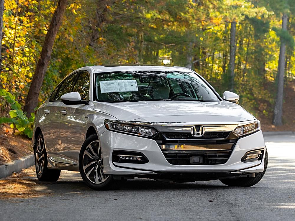 🚗 Expert Panel Showdown: Which Sedan is Right for You?