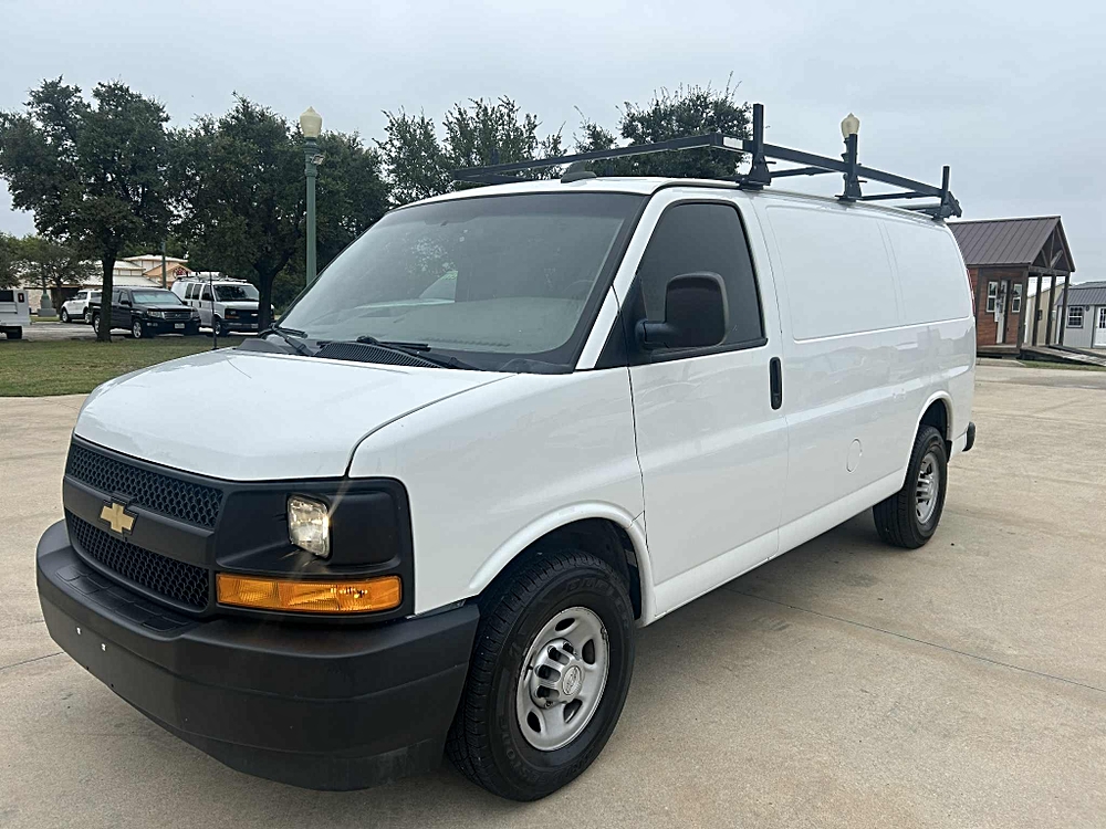 Top 10 Reasons You’ll Love the Car & Truck 2017 Chevrolet Express RWD 2500 135″