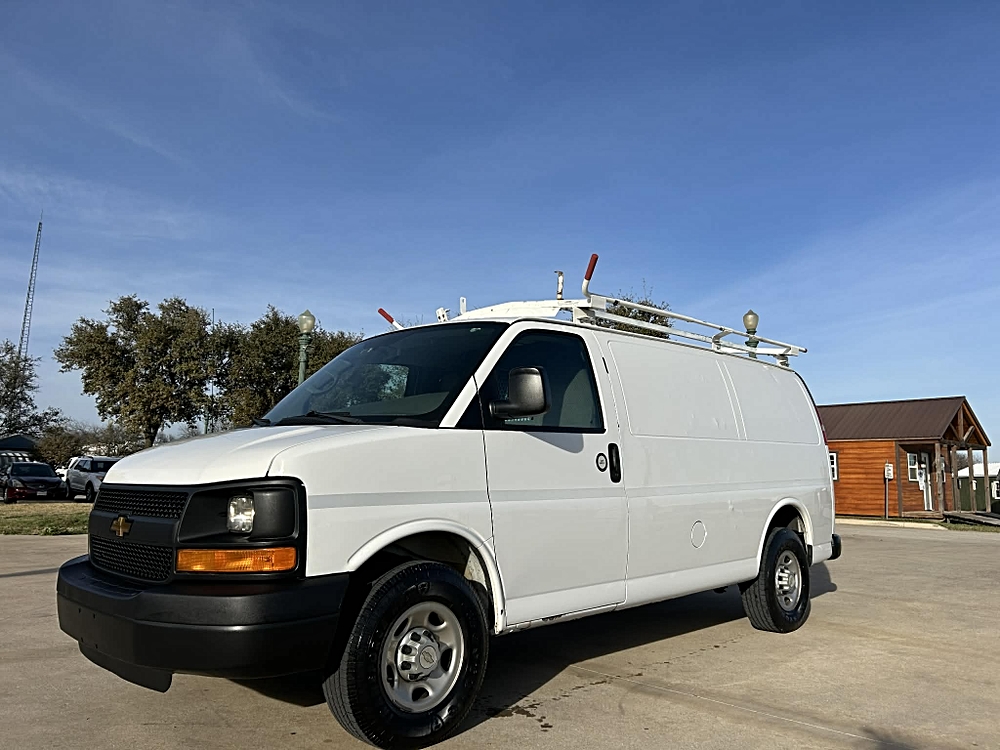 🚗 Quick Compare: 3 Great Comm Pickup/Vans at Tx Work Trucks, Denton