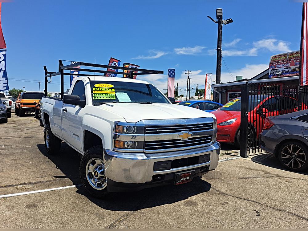 Truck Titans Clash: 2015 Silverado 2500HD vs. 2018 Silverado 1500 vs. 2008 Ford F-350