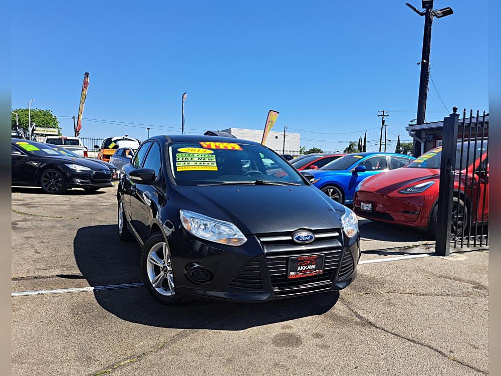 Why the 2014 Ford Focus 4dr Sdn SE Stands Out 🌟