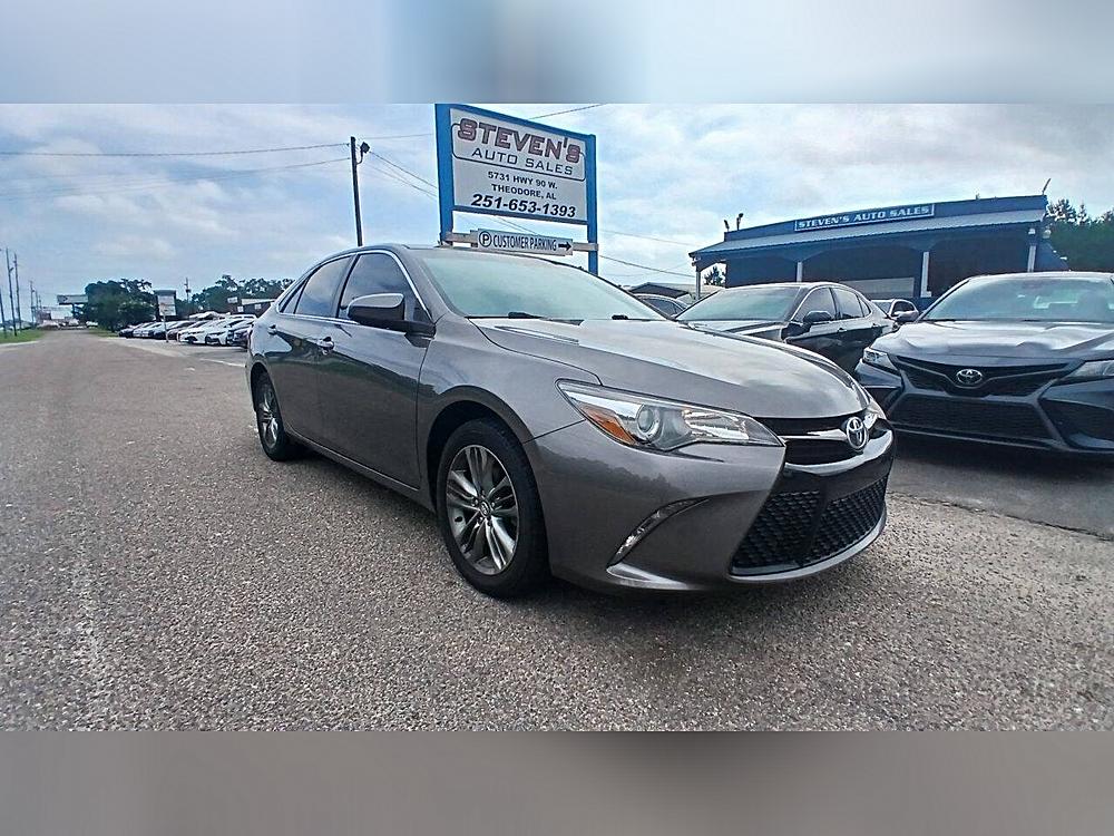Why the 2017 Toyota Camry LE 4dr Sedan Stands Out 🌟