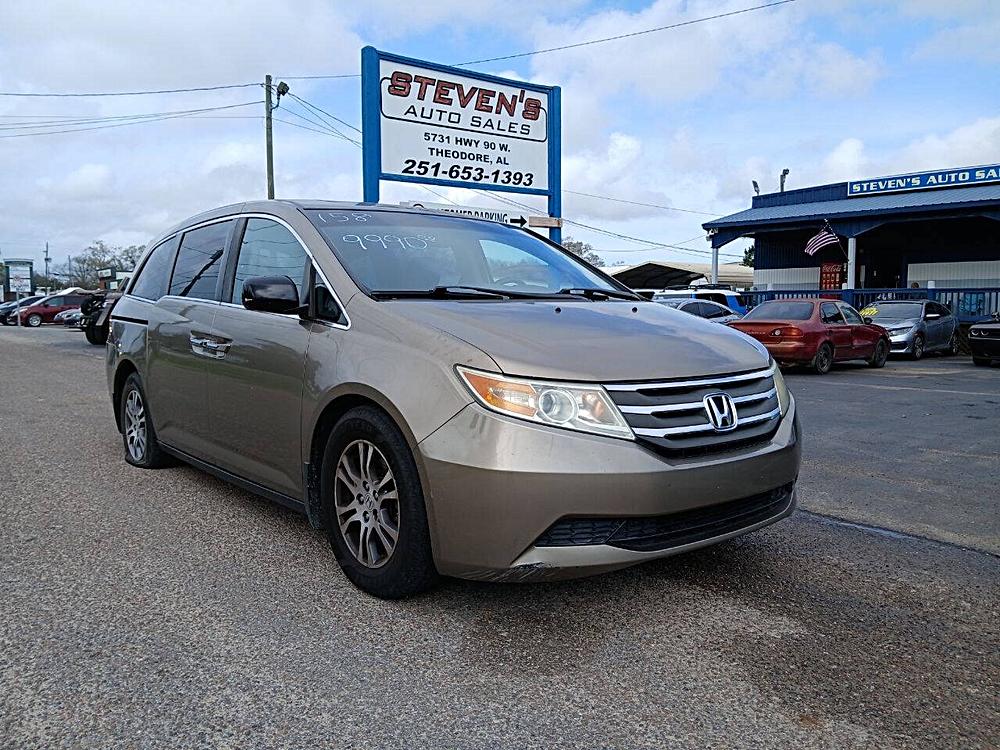 🚐 The Mini-Van Van Showdown: 3 Top Picks at Stevens Auto Sales, Theodore