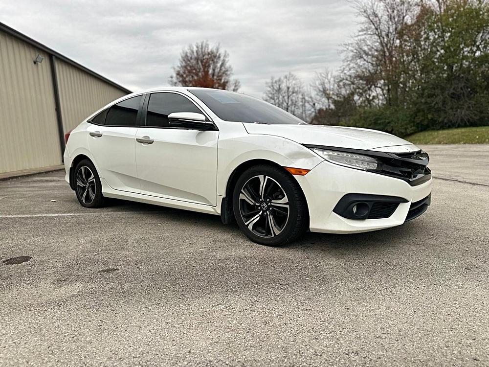 Civic Sense: The Perfect Blend of Style and Innovation in the 2016 Honda Civic Touring