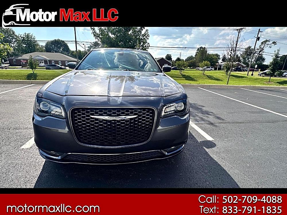 🚘 Take the Wheel of Possibility: 2015 Chrysler 300 S V6 RWD 🚘