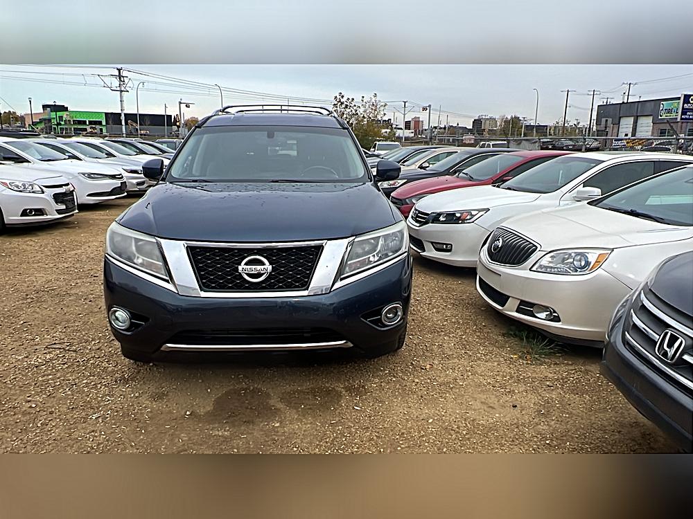 Driving Nissan: A Thrilling Comparison of the Pathfinder, Sentra, and Altima