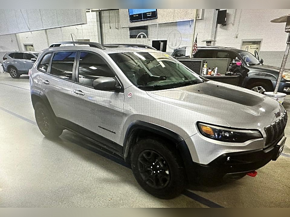 🚙 Why the 2019 JEEP CHEROKEE TRAILHAWK Stands Out 🌟