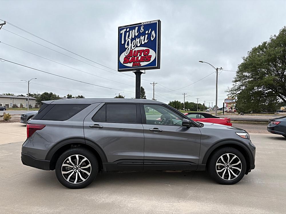 🎉 Top 10 Reasons One of These Fords Should Be Your Next Ride!