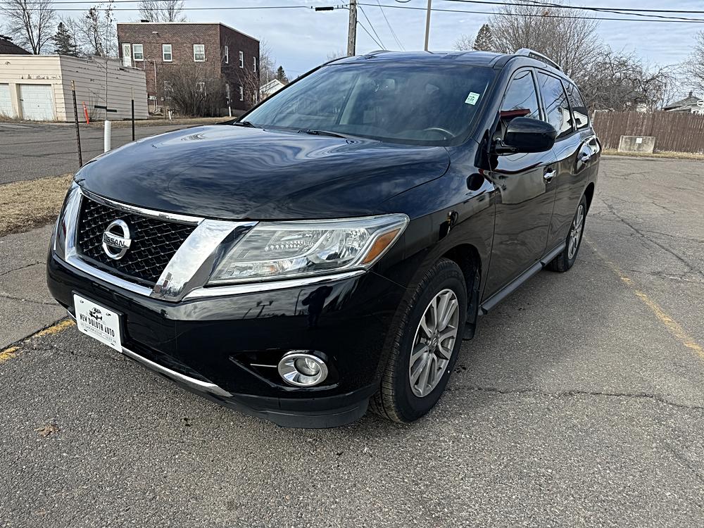 Battle of the Crossovers: A Comparison of the 2015 Nissan Pathfinder SV, 2024 Subaru Forester Sport, and 2024 Subaru Forester Sport