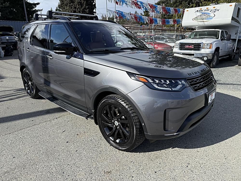 🎉 Top 10 Reasons One of These Land Rovers Should Be Your Next Ride!