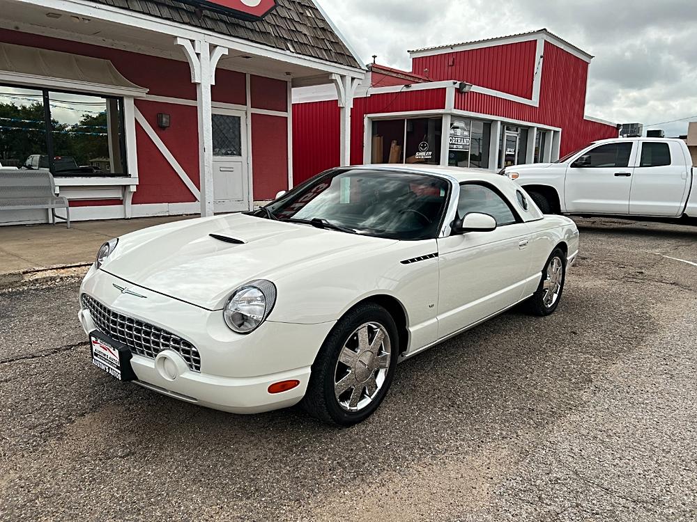 Luxury on Wheels: A Review of the 2003 Ford Thunderbird 2dr Convertible Deluxe