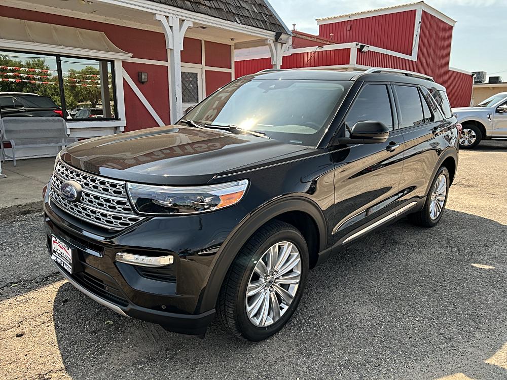 3 Ways to Drive Better: The Ford Explorer, F-150, and Transit Connect Showdown!