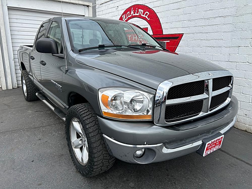 Why the 2006 Dodge Ram 1500 4dr Quad Cab 140.5 4WD SLT Stands Out 🌟