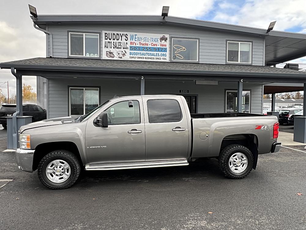 Take the Wheel of Possibility: 2007 Chevrolet Silverado 2500HD 4WD Crew Cab P/U SHORT BED 6.6 LITER DURAMAX DIESEL