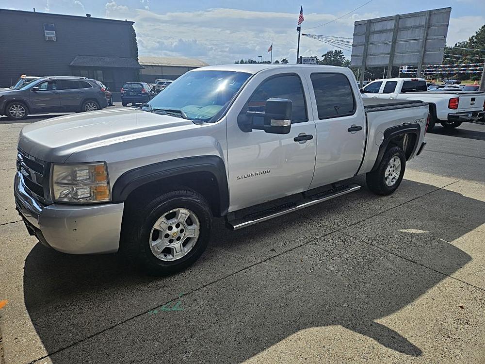 A Day With the 2010 CHEVROLET SILVERADO 1500 LT