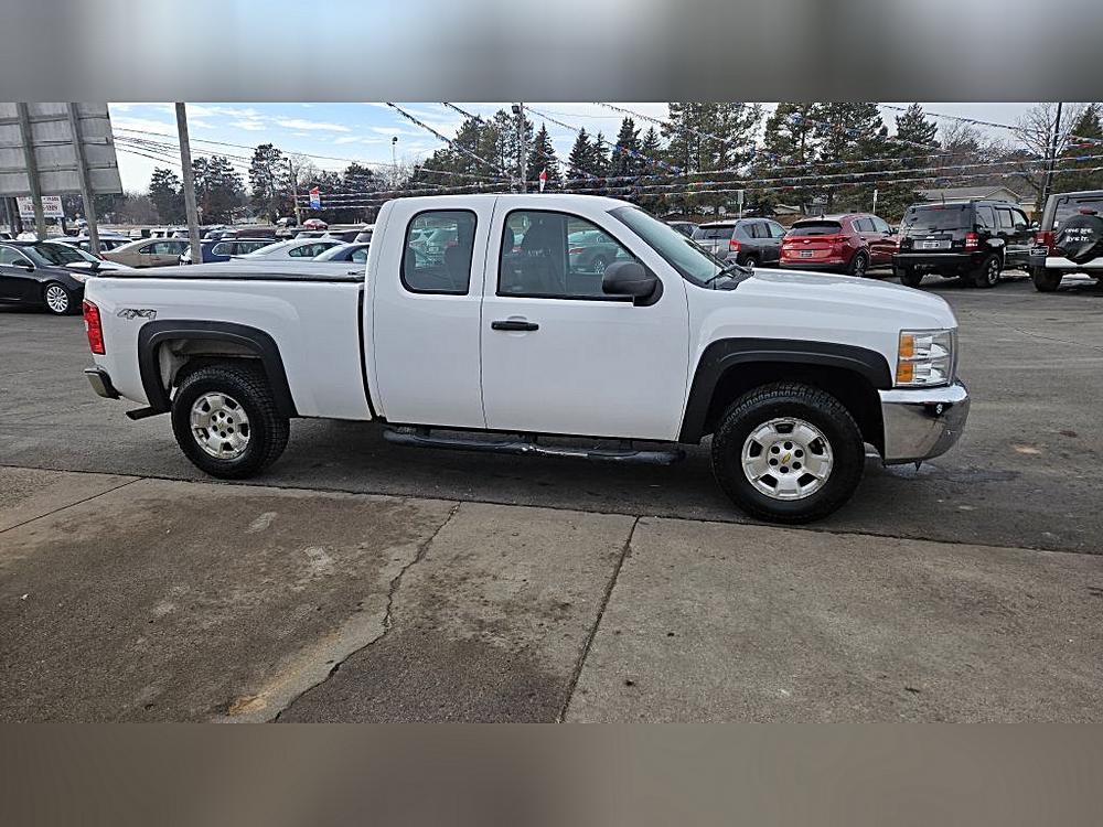 Why the 2012 CHEVROLET SILVERADO 1500 Stands Out 🌟