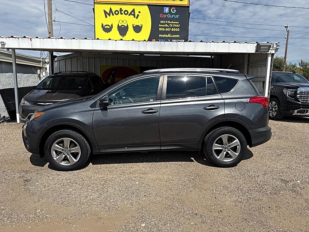 A Day with the 2015 TOYOTA RAV4 XLE 🚙