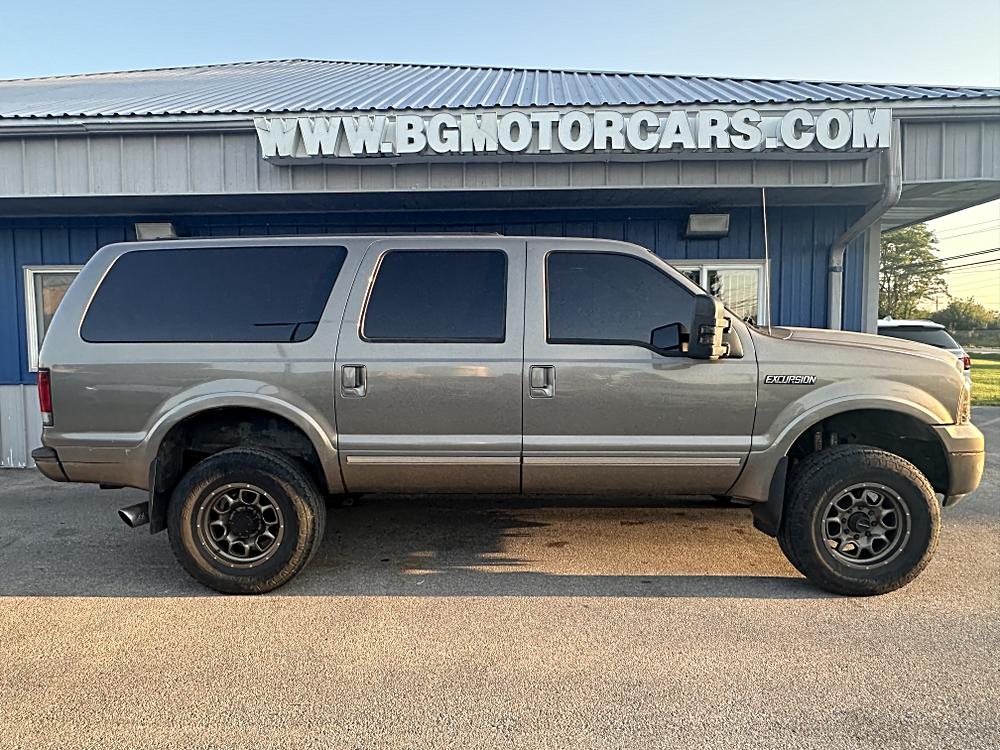 🚘 Take the Wheel of Possibility: 2005 Ford Excursion 137″ WB 6.0L Limited 4WD