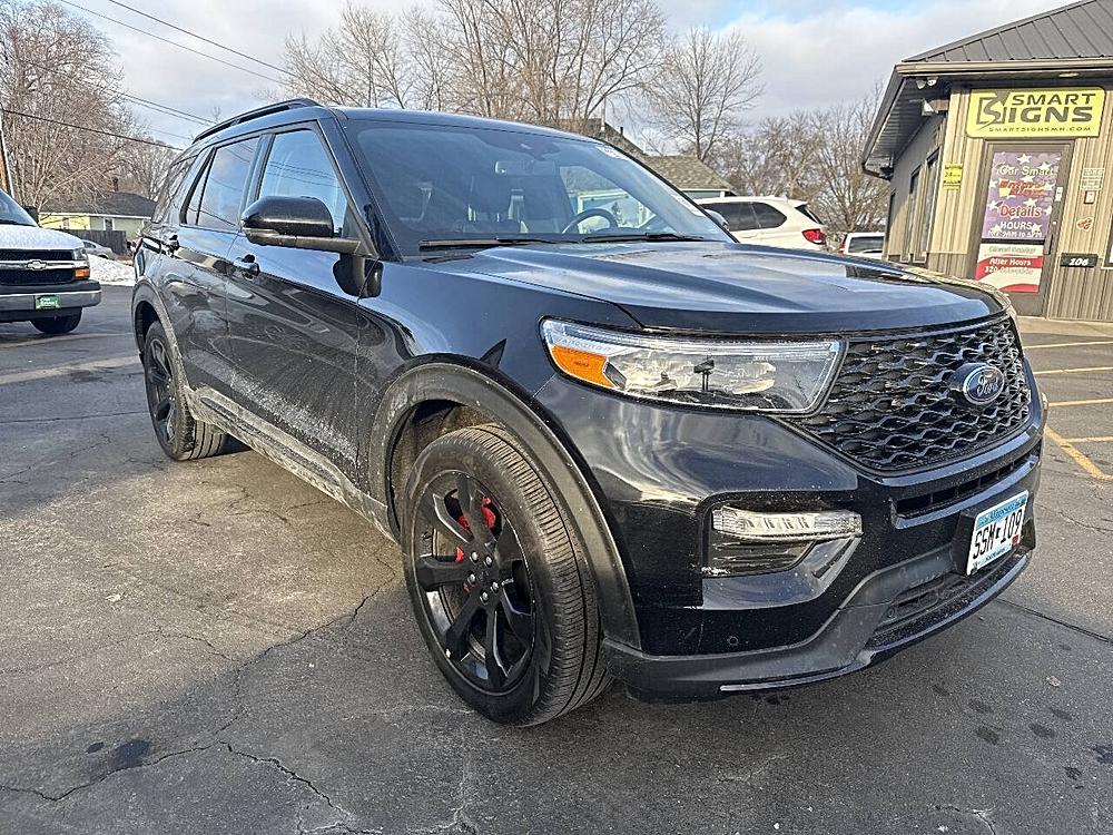 Why the 2022 Ford Explorer ST AWD 4dr SUV Stands Out 🌟