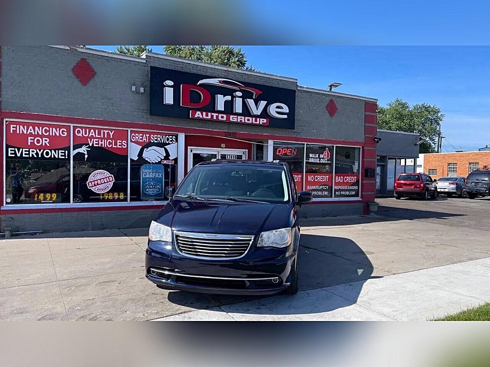 🚐 The Mini-Van Van Showdown: 3 Top Picks at IDrive Auto Group, Eastpointe