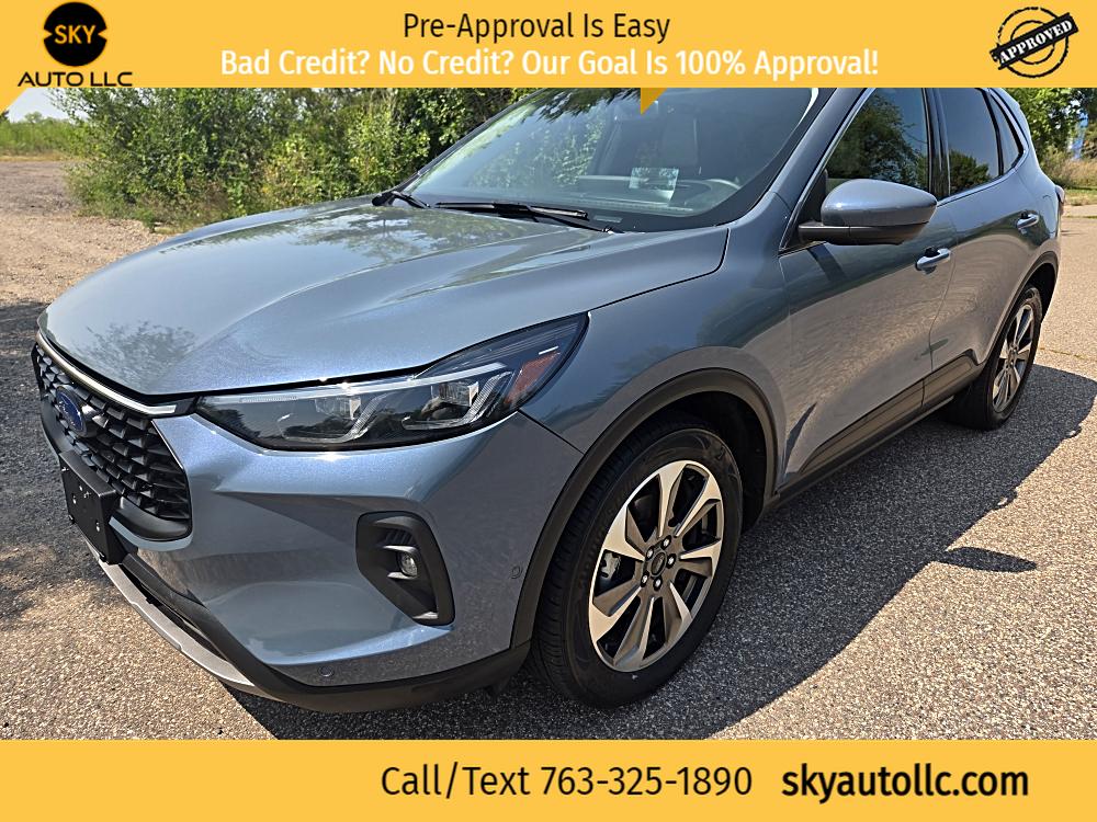 🚘 Take the Wheel of Possibility: 2024 Ford Escape Platinum AWD