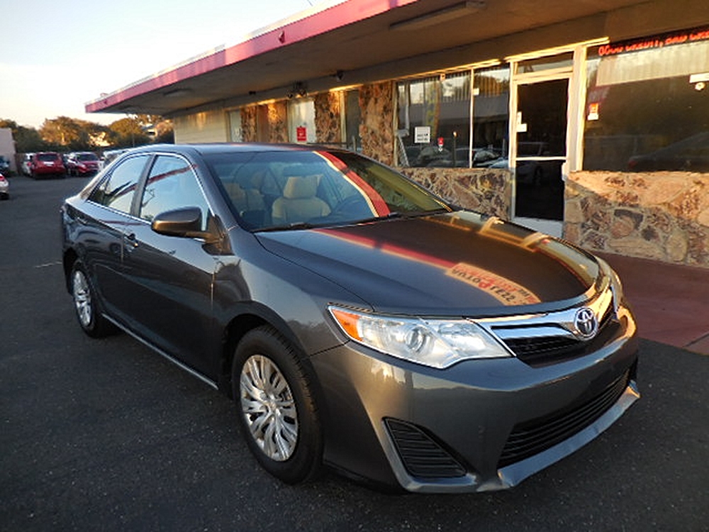 The Ultimate Comparison: 2013 Toyota Camry LE vs. 2015 Honda Civic EX-L vs. 2017 Toyota Corolla SE