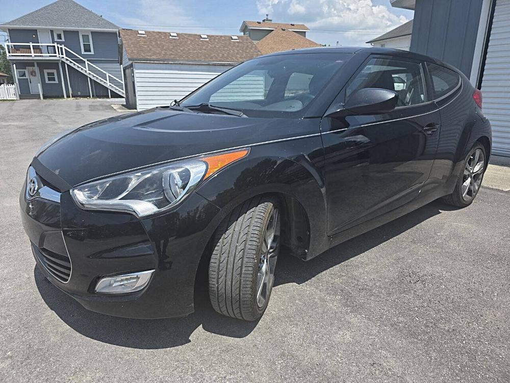 Put It in Velo-Gear: The 2017 Hyundai Veloster That Moves with Attitude