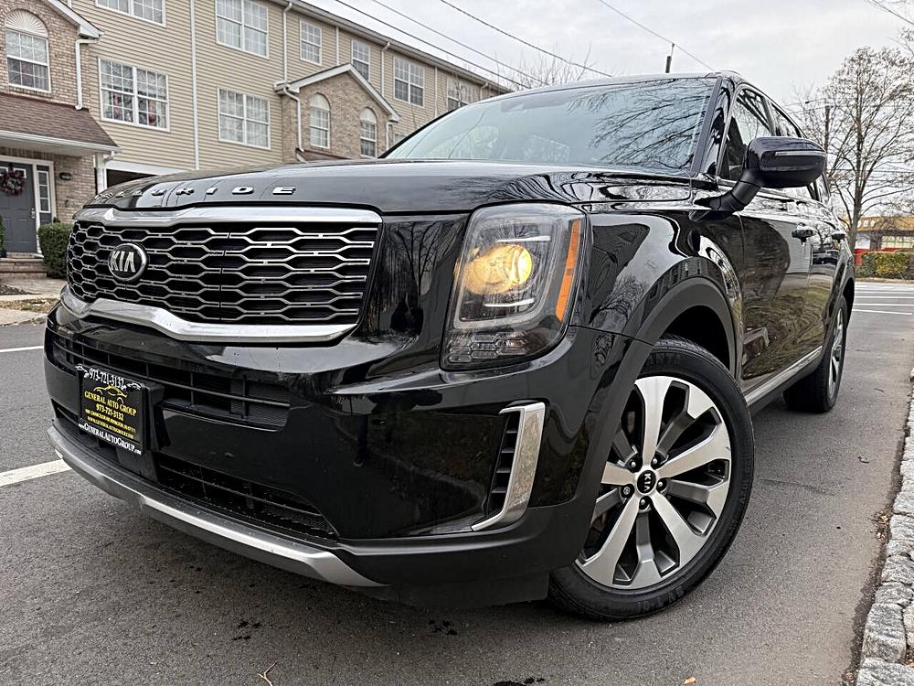 🚙 SUV Deep Dive: Which One Belongs in Your Driveway?